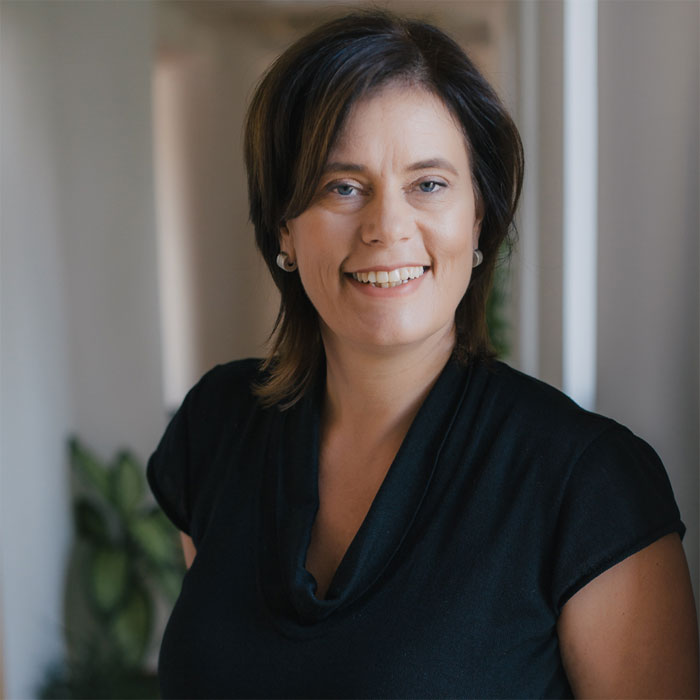 Silke Frauenhoffer - チーフ・ファイナンシャル&マーケティング・オフィサー